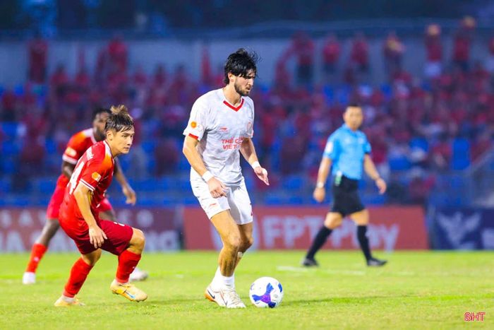 Vòng 3, Hồng Lĩnh Hà Tĩnh có chuyến làm khách đến sân nhà của CLB á quân Thể Công - Viettel.