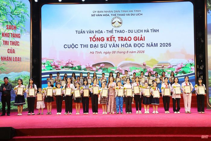 ... trao 20 giải ba...
