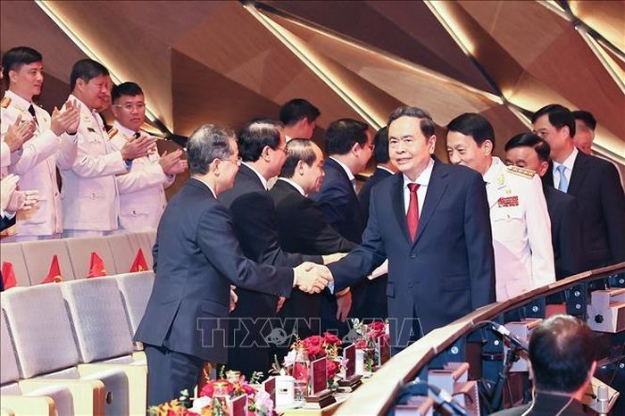 Chủ tịch Quốc hội Trần Thanh Mẫn dự Lễ kỷ niệm 70 năm Ngày truyền thống lực lượng Cảnh sát kinh tế. Ảnh: Doãn Tấn/TTXVN