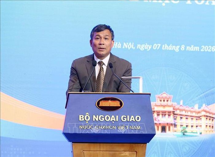 Đồng chí Nguyễn Minh Vũ, Ủy viên Trung ương Đảng, Thứ trưởng Thường trực Bộ Ngoại giao phát biểu. Ảnh: An Đăng/TTXVN