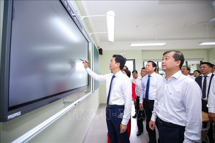 Các phòng chức năng được đầu tư đồng bộ, đáp ứng yêu cầu dạy và học của nhà trường.