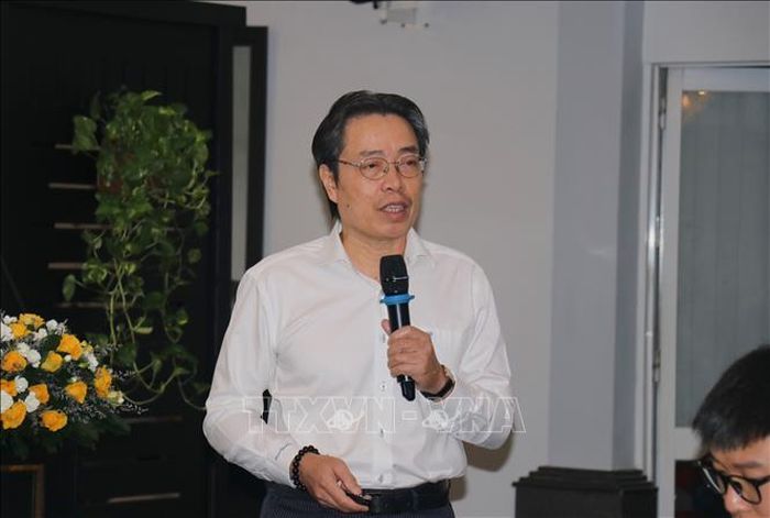 Ông Đặng Hoa Nam, Phó Chủ tịch Hội Bảo vệ Quyền trẻ em Việt Nam phát biểu tại hội thảo.