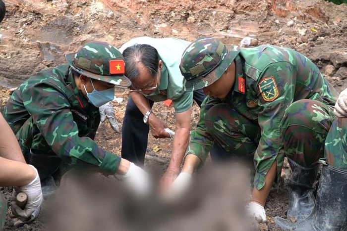Đã quy tập thêm 18 bộ hài cốt liệt sĩ tại Công viên Lê Thị Riêng trong ngày 8/8.