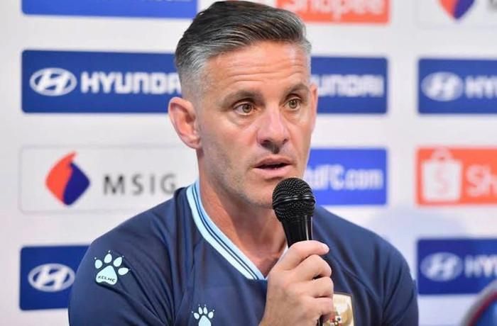 HLV John Herdman đã xếp AFF Cup 2026 sau World Cup 2030, Asian Cup 2027 và FIFA ASEAN Cup trong thứ tự ưu tiên của tuyển Indonesia. Ảnh: Bola