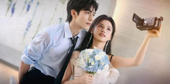 Tống Uy Long và Trương Tịnh Nghi đóng chính trong Chó Hoang Và Xương, câu chuyện về Trần Dị và Miêu Tĩnh - hai người trẻ từng phải nương tựa vào nhau giữa những tổn thương gia đình. Biến cố năm 18 tuổi khiến họ chia lìa và mỗi người lựa chọn một con đường riêng. Nhiều năm sau, Miêu Tĩnh trở về quê nhà và một lần nữa gặp Trần Dị. Cuộc tái ngộ không chỉ đưa những ký ức cũ trở lại mà còn buộc cả hai đối diện với những vết thương chưa từng được chữa lành. Từ những con người mang vẻ ngoài gai góc, họ dần học cách đối mặt với quá khứ và tìm kiếm một cuộc sống bình yên bên nhau.