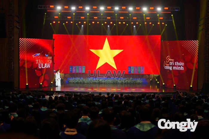 Lễ Vinh danh Tân khoa ULAW 2026 diễn ra trong một năm đặc biệt của Trường Đại học Luật TP.HCM.