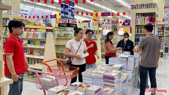 Đồ dùng học tập tại Cần Thơ đa dạng mẫu mã, nguồn cung ổn định, đáp ứng nhu cầu mùa tựu trường.