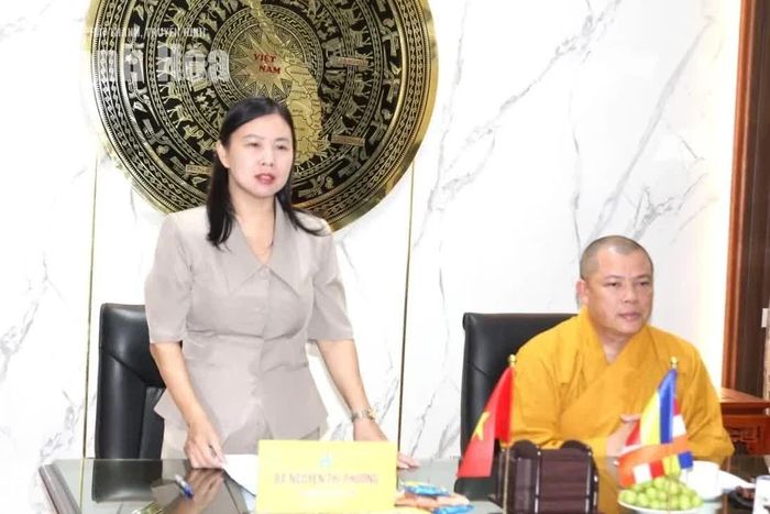 Phó Chủ tịch Ủy ban MTTQ tỉnh Nguyễn Thị Phương phát biểu tại lễ ký kết.