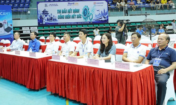 Các đại biểu dự khai mạc Giải Robocon Bắc Ninh 2026 – Tranh Cúp Foxconn.