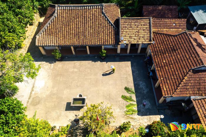 Những nếp nhà cổ ở Lộc Yên. Ảnh: NGUYỄN TRÌNH