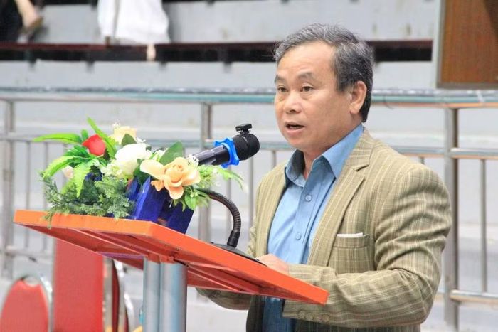  Phó Giám đốc Sở Văn hóa - Thể thao và Du lịch Nguyễn Văn Ý - Trưởng Ban Tổ chức địa phương phát biểu khai mạc giải. Ảnh: Hoàng Hoài 