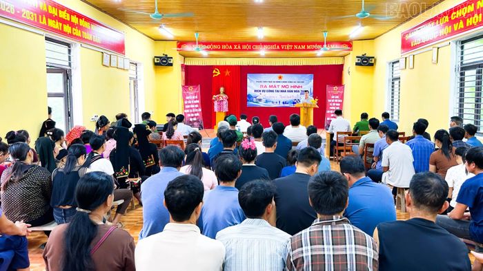 Quang cảnh lễ ra mắt.