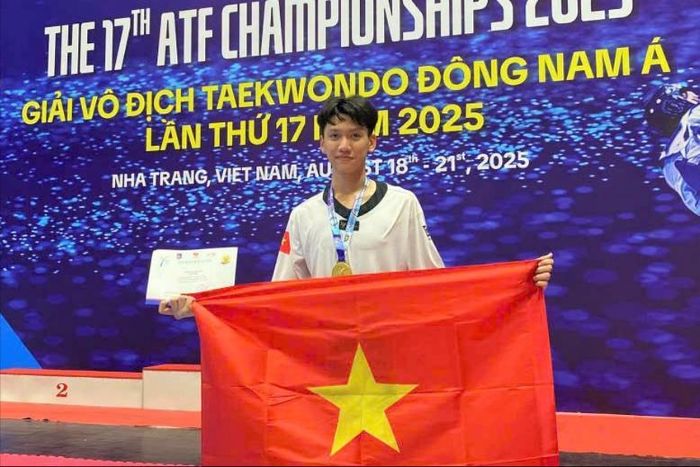 VĐV Trần Hồ Nhân Văn đạt HCV hạng cân + 73kg nam tại giải Taekwondo vô địch Đông Nam Á năm 2025