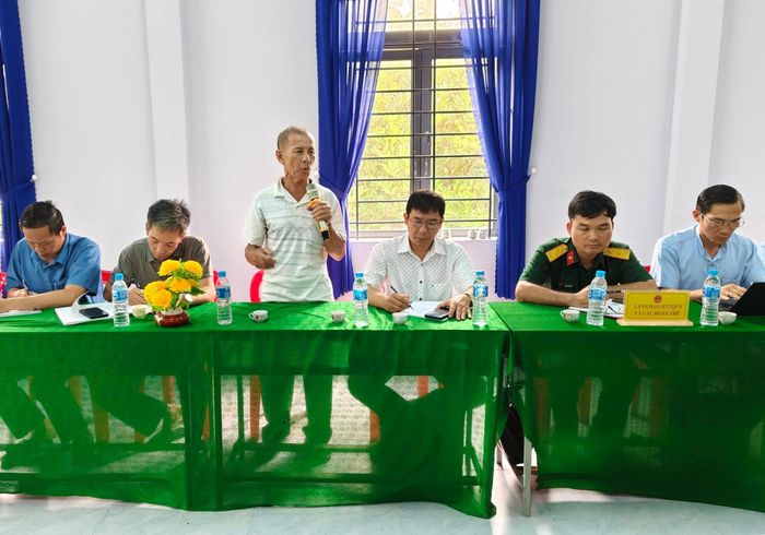 Người dân tại các thôn trực tiếp có ý kiến, kiến nghị đối với lãnh đạo xã Cát Tiên 2 tại chương trình “Ngày thứ Bảy đến với Nhân dân”