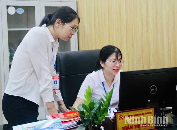 Mỗi cán bộ được cấp 1 tài khoản, được phân cấp, phân quyền rõ ràng.