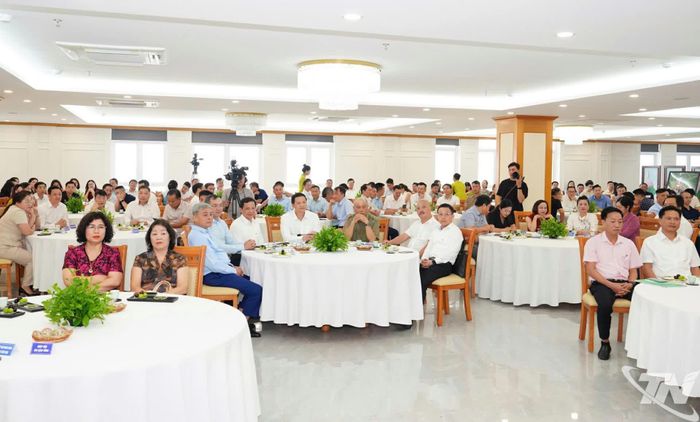 Quang cảnh chương trình "Trà sáng cùng doanh nhân" tháng 8/2026.