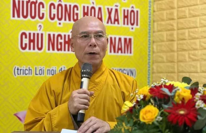 Thượng tọa Thích Nhuận Bảo phát biểu khai mạc
