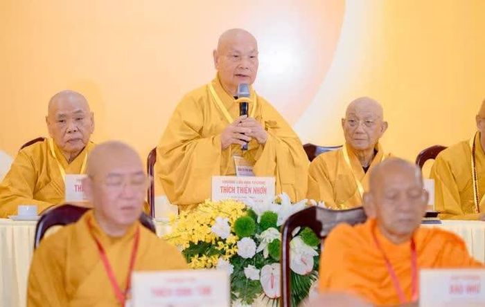 Trưởng lão Hòa thượng Thích Thiện Nhơn ban đạo từ