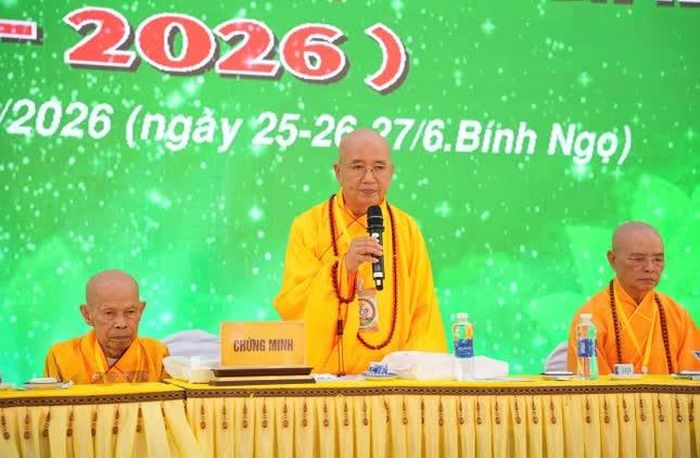 Hòa thượng Thích Khế Chơn ban đạo từ