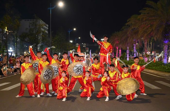 Võ cổ truyền Bình Định, một di sản văn hóa đặc sắc được hình thành, gìn giữ và phát triển qua nhiều thế hệ. Không chỉ là môn võ rèn luyện sức khỏe và kỹ năng chiến đấu, Võ cổ truyền Bình Định còn hun đúc tinh thần thượng võ, lòng yêu nước, ý chí kiên cường và đạo lý nhân nghĩa của người Việt.