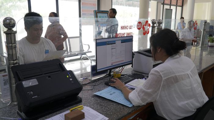 Lãnh đạo tỉnh yêu cầu cầu tháo gỡ điểm nghẽn trong giải quyết thủ tục hành chính.