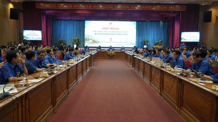 Quang cảnh hội nghị.