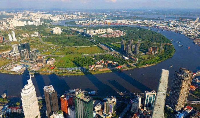 TP. Hồ Chí Minh có nền tảng kinh tế - tài chính lớn để phát triển Trung tâm tài chính quốc tế. Ảnh: Lê Toàn