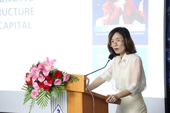 Bà Nguyễn Thị Ngọc Quỳnh - Thành viên Ban điều hành Liên minh Kinh tế On-chain Toàn cầu-GOE Alliance khẳng định nền kinh tế Việt Nam đang sở hữu nhiều lợi thế để thu hút dòng vốn quốc tế