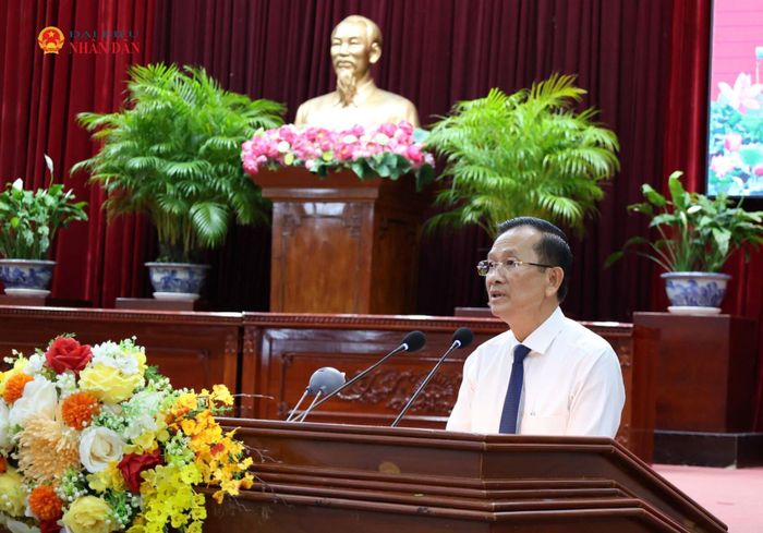 Trưởng Ban Tổ chức Thành ủy Nguyễn Thiện Nhơn công bố các quyết định về công tác cán bộ