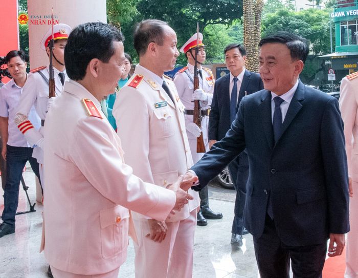 Thường trực Ban Bí thư Trần Cẩm Tú đến dự Lễ kỷ niệm 70 năm Ngày truyền thống lực lượng Cảnh sát kinh tế