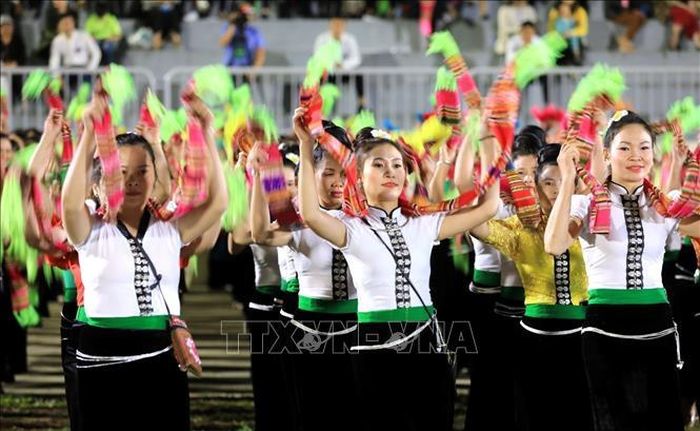 Lễ hội nhằm tôn vinh những giá trị đặc sắc của Nghệ thuật xòe Thái. Ảnh: TTXVN
