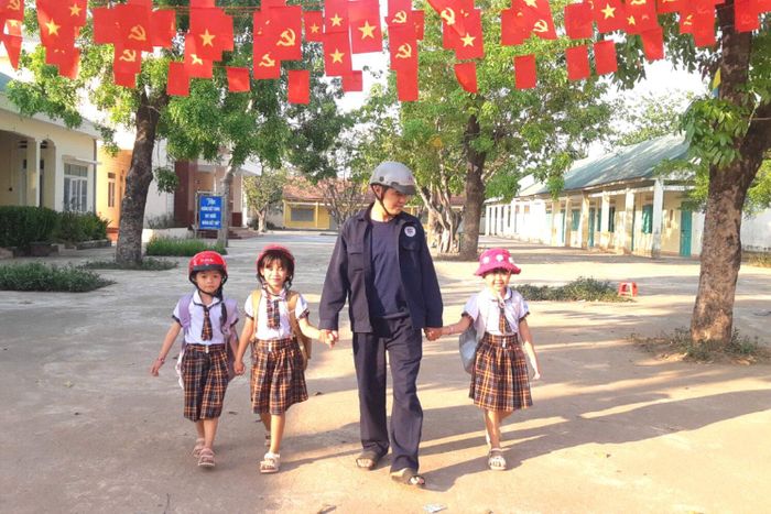 Chính sách được áp dụng đối với bốn trường phổ thông nội trú tại các xã biên giới đất liền và Trường Phổ thông nội trú liên cấp Tiểu học và THCS Ea Rốk