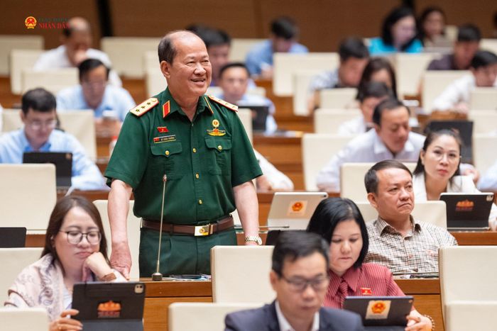 ĐBQH Bế Xuân Trường (Cao Bằng) phát biểu. Ảnh: Phạm Thắng