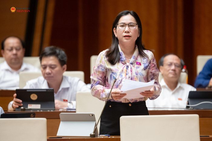 ĐBQH Lê Thị Ngọc Linh (Cà Mau) phát biểu