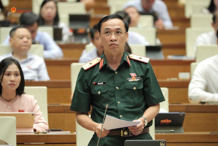 ĐBQH Lưu Nam Tiến (TP. Hà Nội) phát biểu