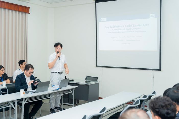 Các nhà khoa học chia sẻ tại Hội thảo. Ảnh: Thùy Dương