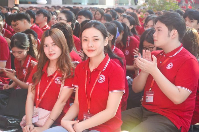 Sinh viên Trường Đại học Ngoại thương. Ảnh: FTU