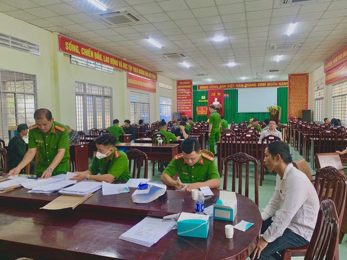 Cơ quan Công an rà soát, kiểm tra, xét nghiệm chất ma tuý trong cơ thể đối với ngư dân lao động trên tàu đánh bắt thủy sản xa bờ.