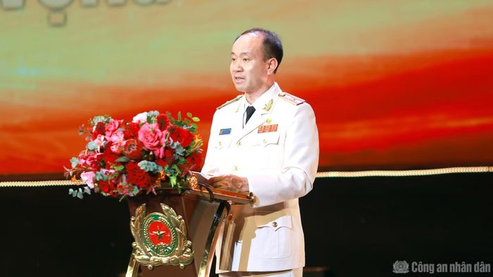 Thiếu tướng Nguyễn Quang Phương trình bày diễn văn tại Lễ kỷ niệm.
