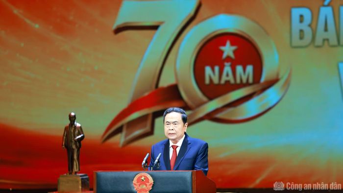 Chủ tịch Quốc hội Trần Thanh Mẫn yêu cầu lực lượng Cảnh sát kinh tế tiếp tục đổi mới mạnh mẽ tư duy, phương pháp và cách thức công tác.