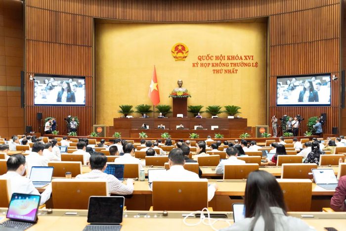 Quang cảnh phiên thảo luận.