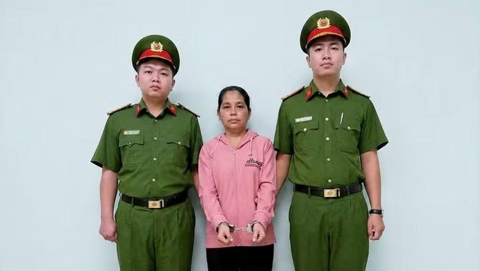 Triệu Thị Tâm bị bắt khẩn cấp.