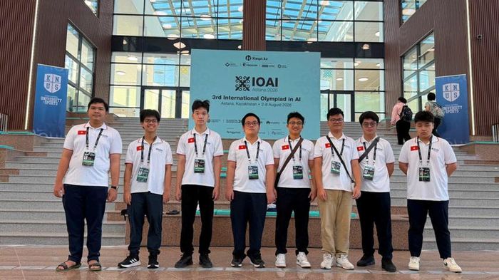 Hình ảnh các thí sinh dự thi tại Trường Đại học quốc gia Thể thao Kazakhstan, Astana, Kazakhstan. Ảnh: MOET