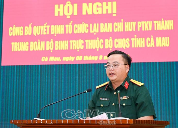 Thượng tá Đinh Hải Đăng, Trung đoàn trưởng Trung đoàn Bộ binh (KTT) 46, phát biểu nhận nhiệm vụ.