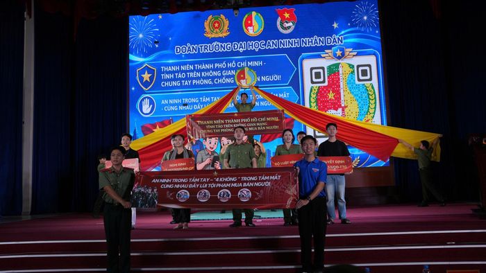 Một số phần thi đến từ các đội
