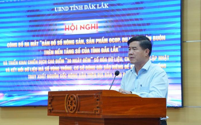 Phó Chủ tịch UBND tỉnh Nguyễn Thiên Văn phát biểu tại hội nghị.