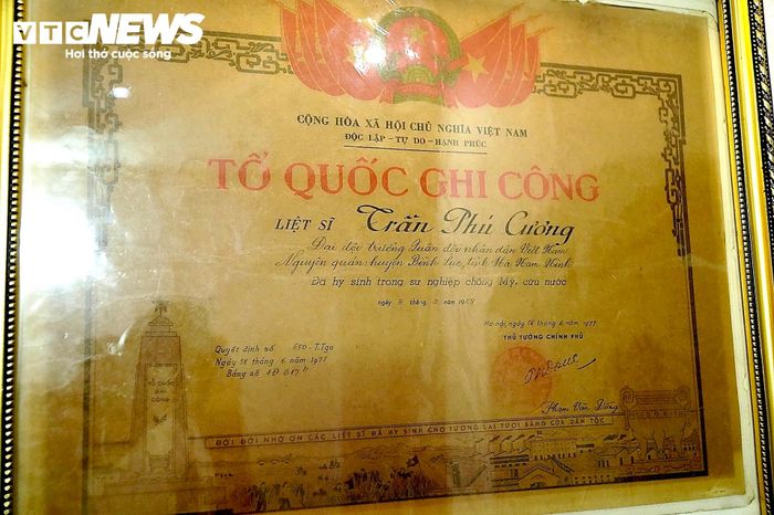 Bằng Tổ Quốc ghi công của liệt sĩ Trần Phú Cương.