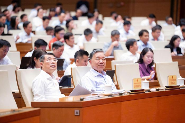 Tổng Bí thư, Chủ tịch nước Tô Lâm và Thủ tướng Lê Minh Hưng tại phiên họp chiều 8/8. (Ảnh: Phạm Thắng)