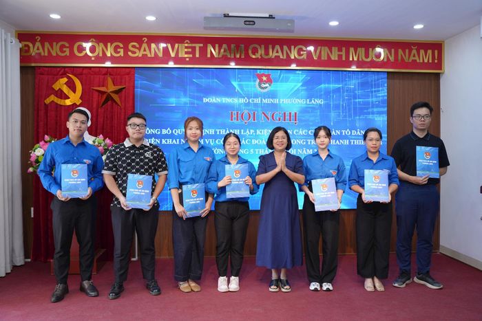 Đoàn thanh niên các tổ dân phố hình thành trên cơ sở sắp xếp, tinh gọn các tổ dân phố trên địa bàn. Ảnh: Phạm Mạnh