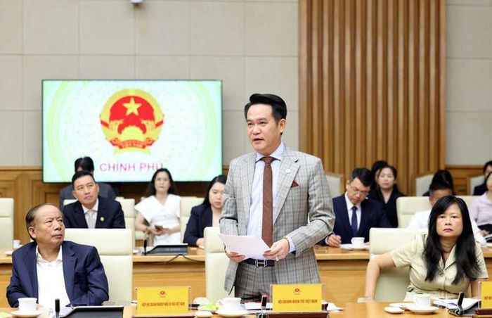 Các đại biểu nêu ý kiến tại cuộc làm việc. Ảnh: chinhphu.vn/Đức Tuân
